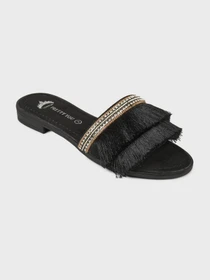 Шльопанці Pretty You London модель Fringe Фото