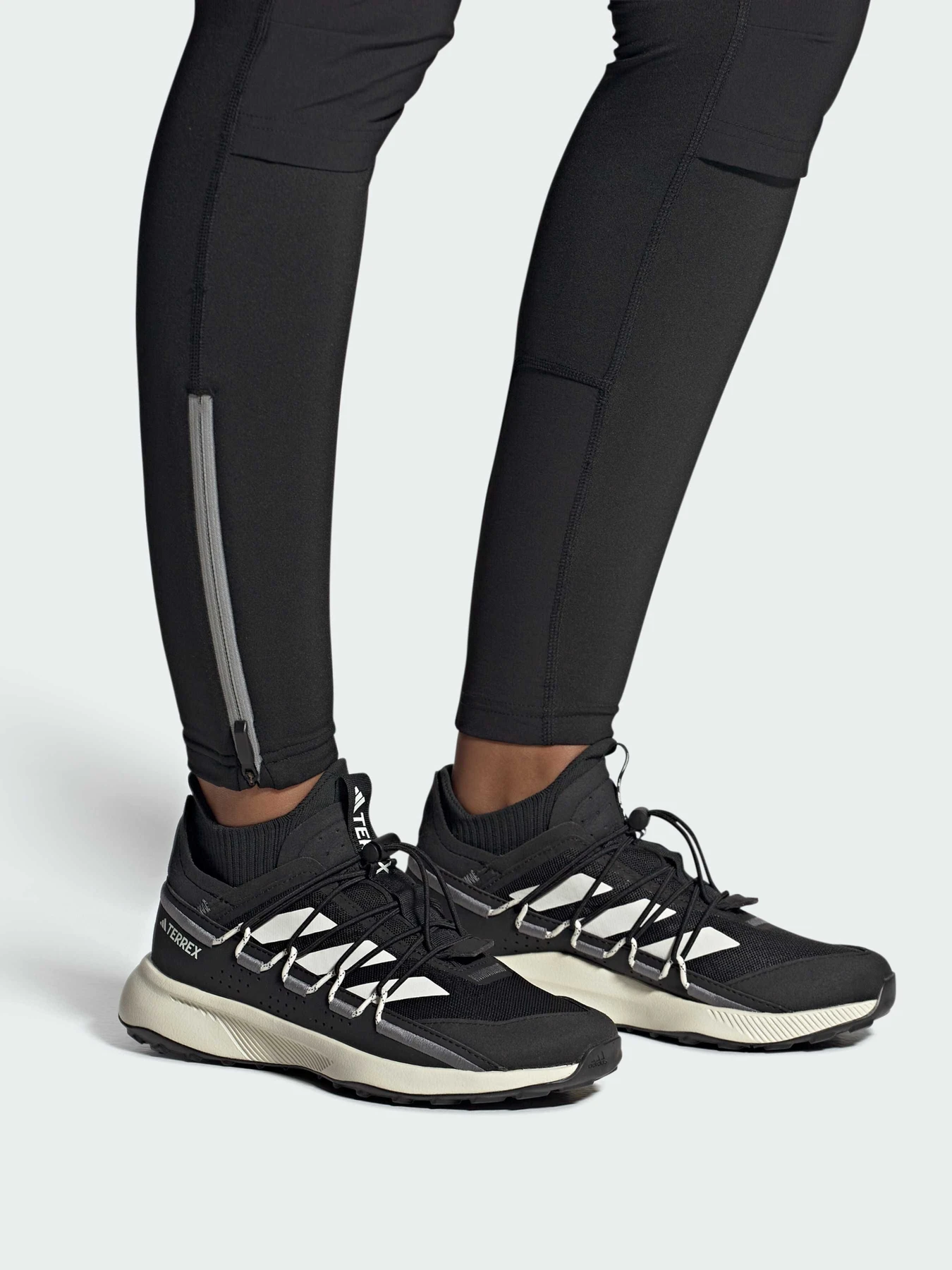 Кроссовки Adidas модель HQ0941 Кроссовки Adidas модель HQ0941 Фото