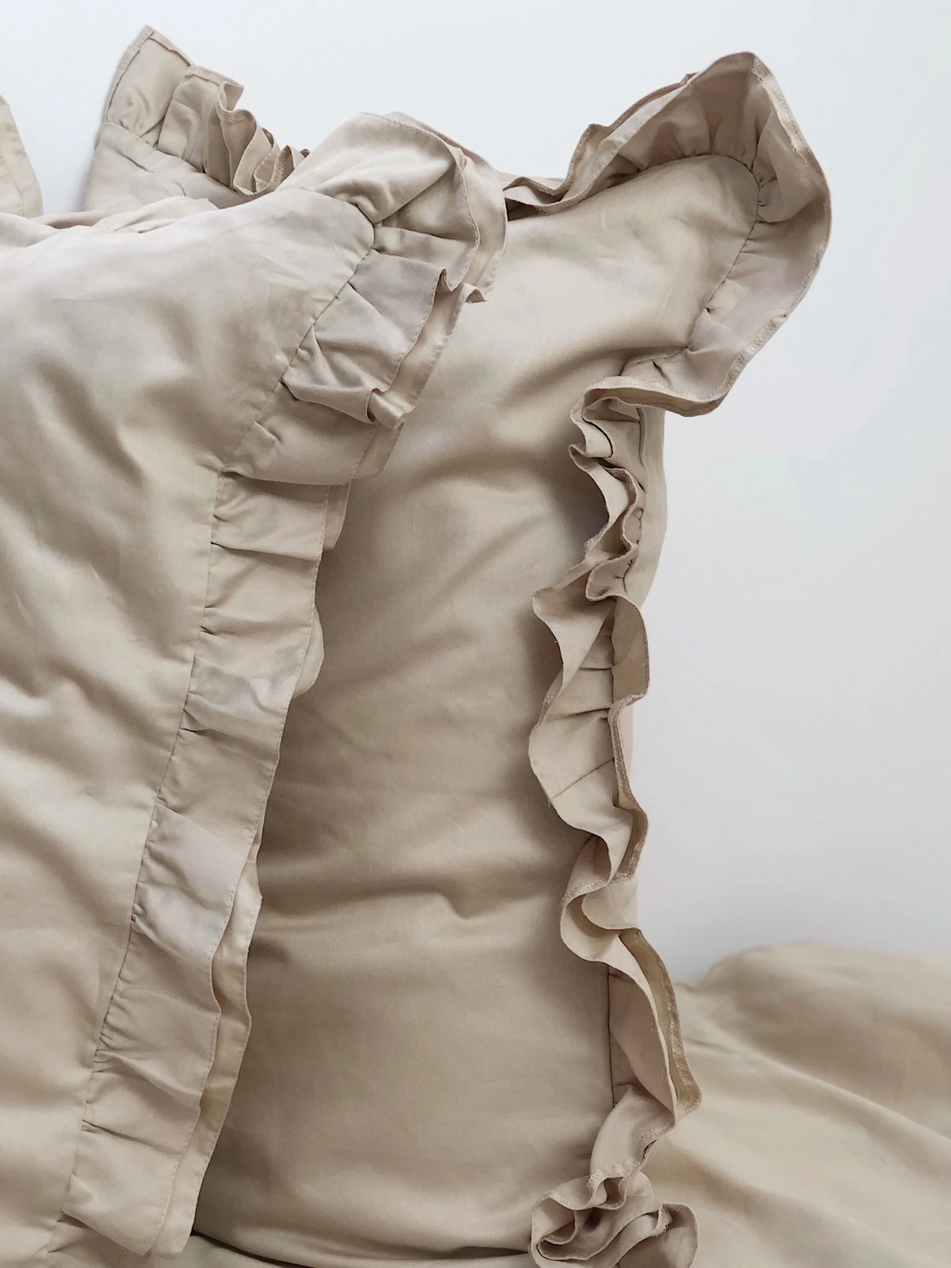 Наволочка з рюшами лате Cozy модель 7992349 Наволочка з рюшами лате Cozy модель 7992349 Фото