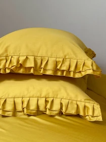 Наволочка з рюшами медова Cozy модель 9827726 Фото
