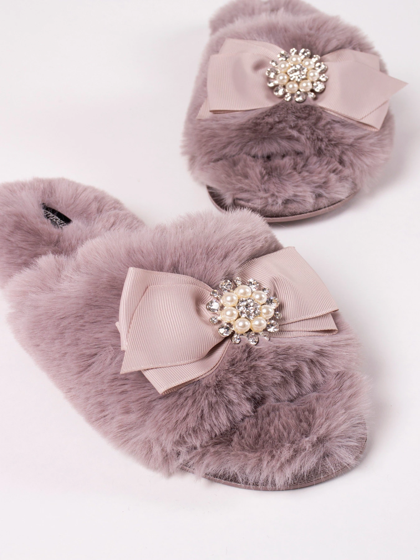 Тапки Pretty You London модель Anya Mink Фото