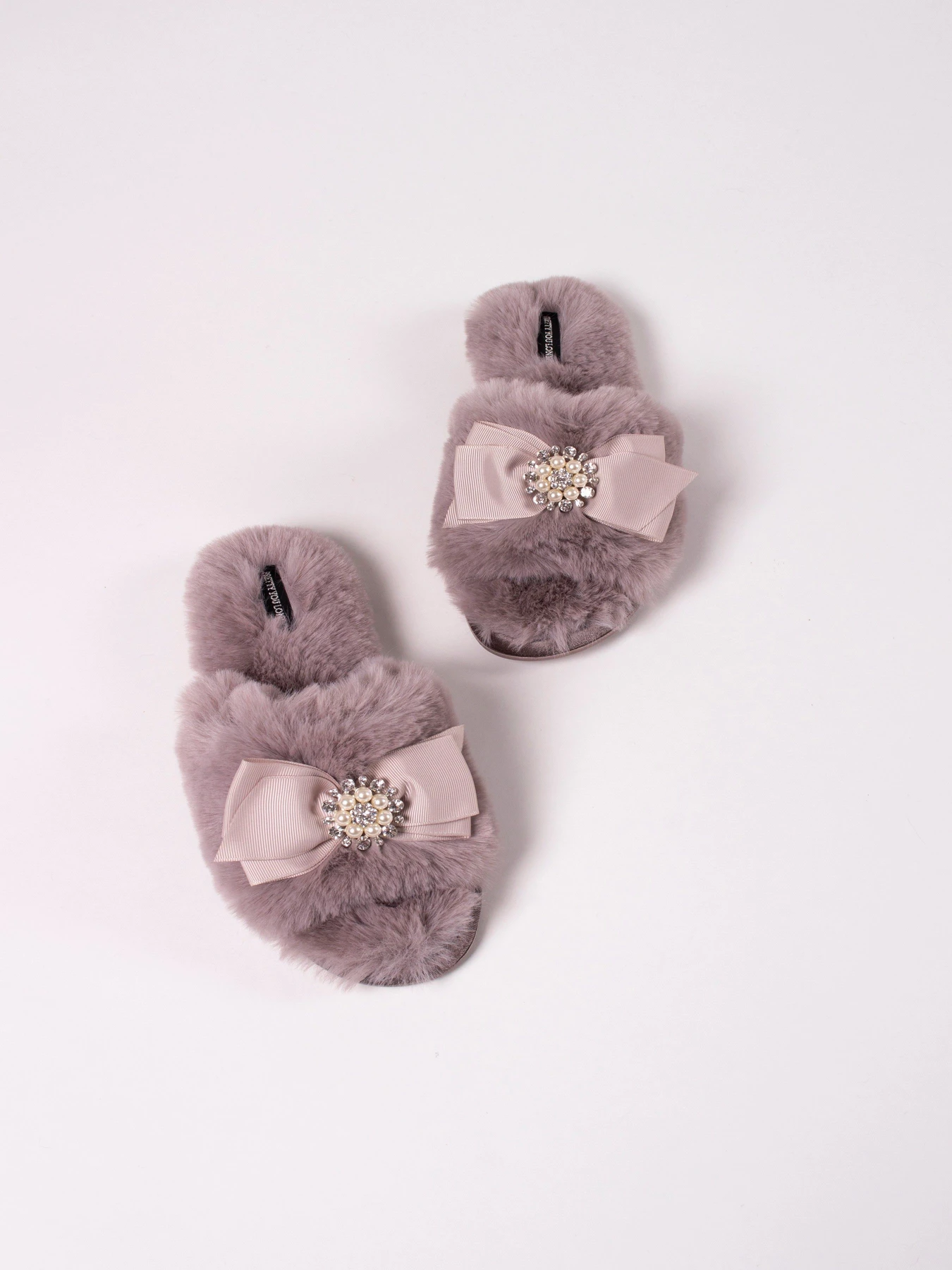 Тапки Pretty You London модель Anya Mink Фото