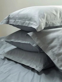 Наволочка класична сіро-блакитна Cozy модель 7992068 Фото