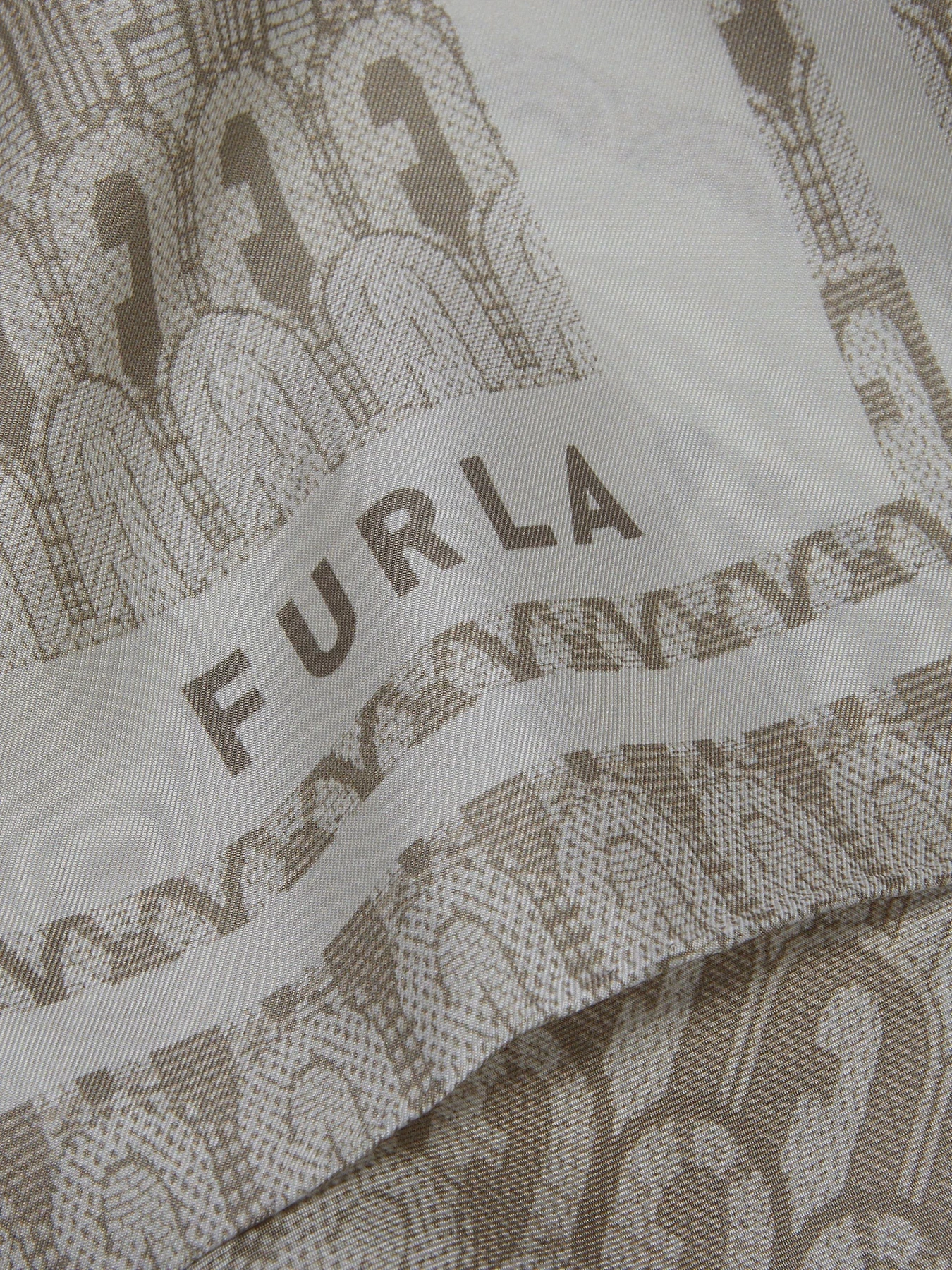 Шарфы и платки Furla модель WT00021BX25091704S4401 Фото