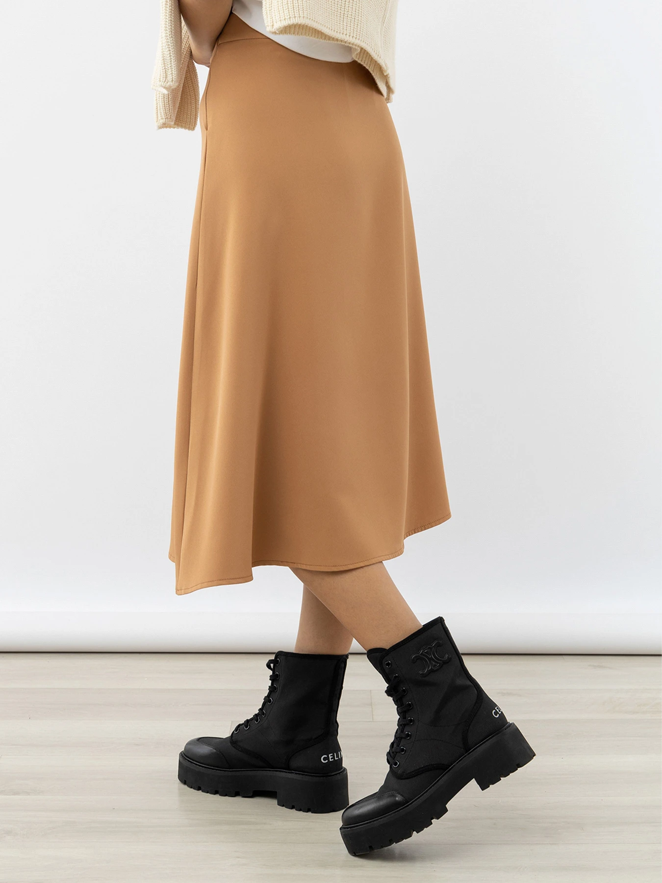 Юбки YUKI модель ЦБ-00235462 Юбки YUKI модель ЦБ-00235462 Фото