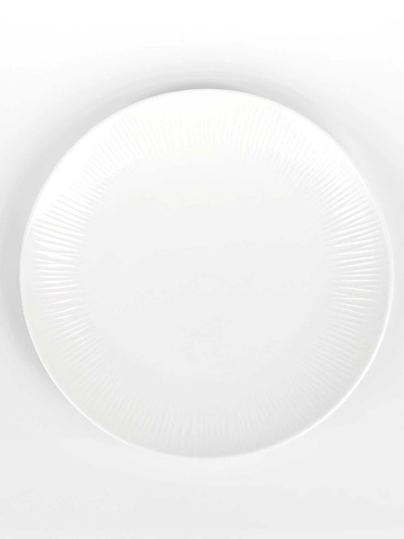 Тарелка "Луч" белая MBM HOME модель KP-109 WHITE Тарелка "Луч" белая MBM HOME модель KP-109 WHITE Фото