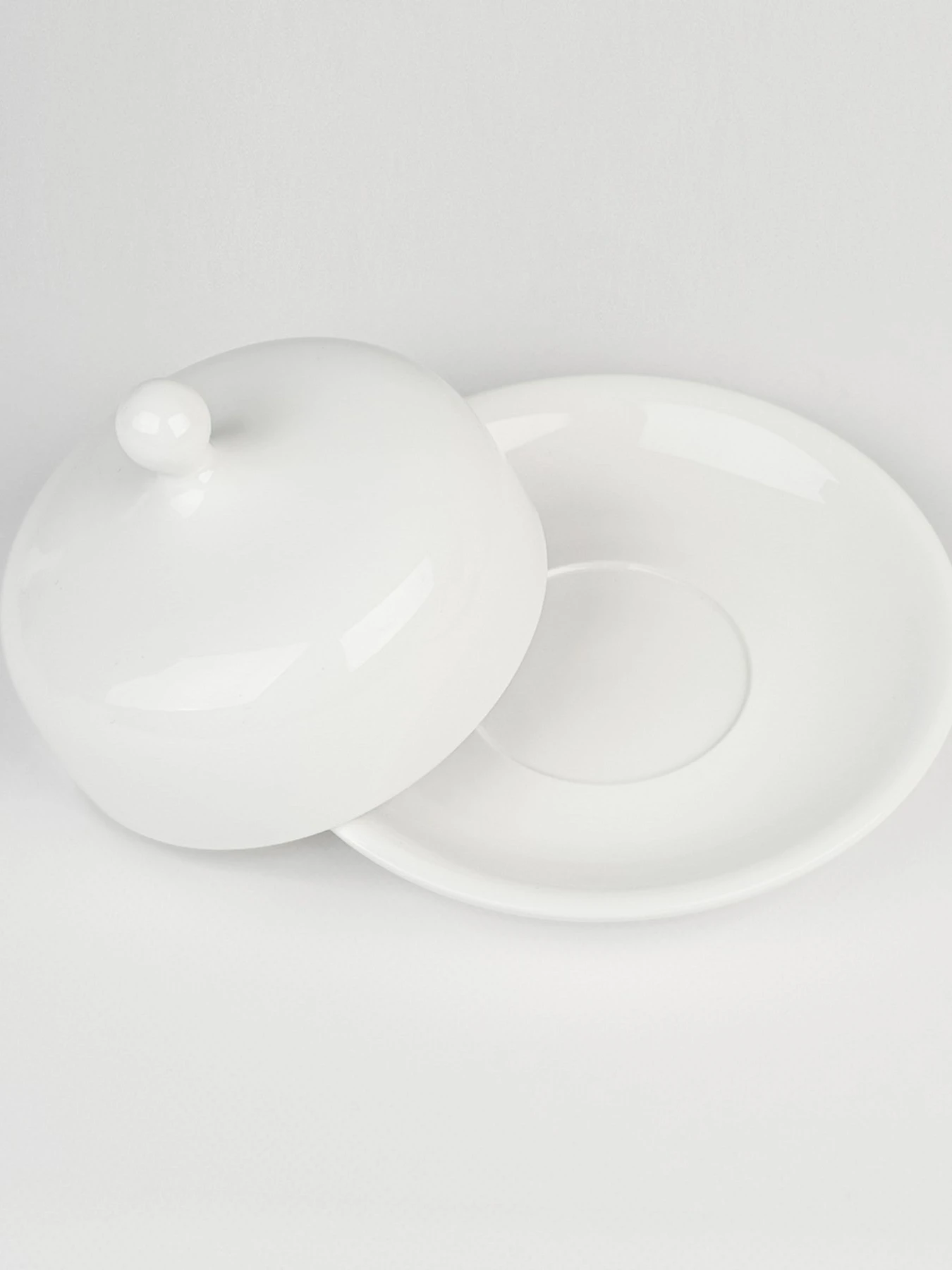 Масленка "Жемчужина" фарфоровая белая MBM HOME модель KP-107 WHITE Масленка "Жемчужина" фарфоровая белая MBM HOME модель KP-107 WHITE Фото