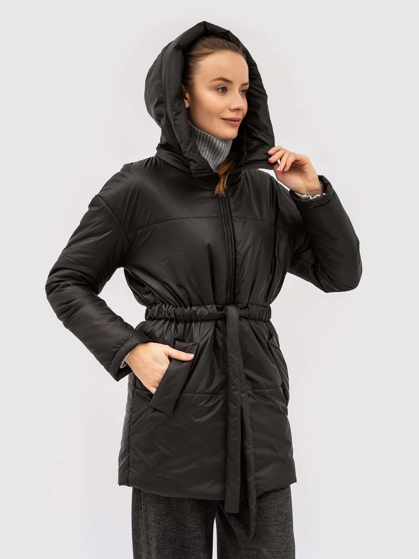 Куртки та дублянки Lesia модель Yebrel02BlackWJCKTLS Фото