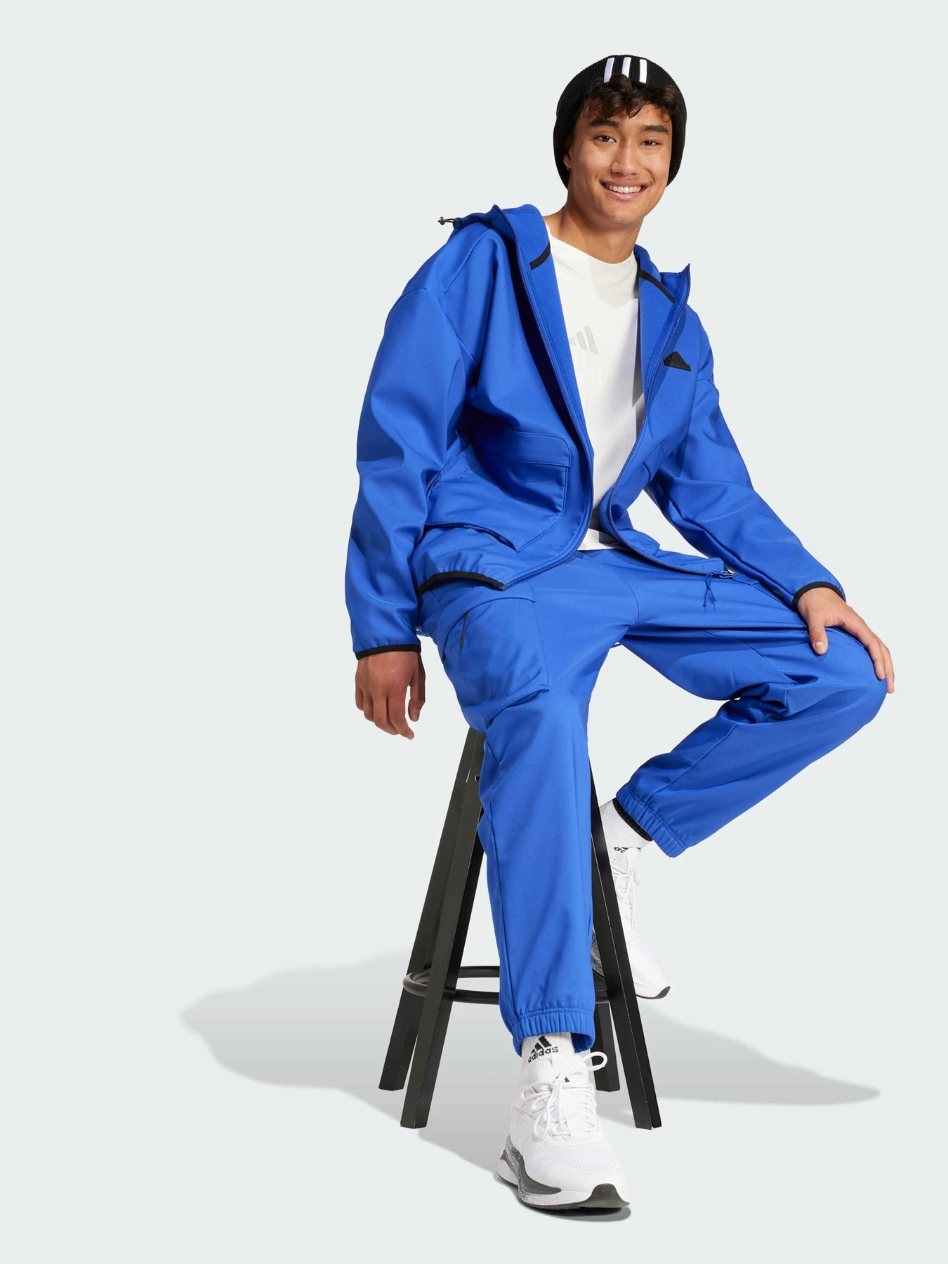 Штани Adidas модель IV7418 Штани Adidas модель IV7418 Фото