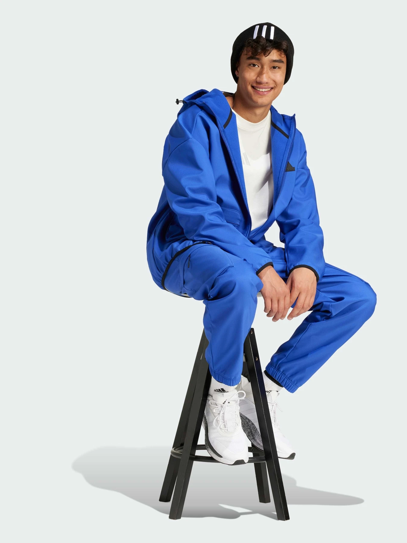 Худи и свитшоты Adidas модель IY1489 Фото