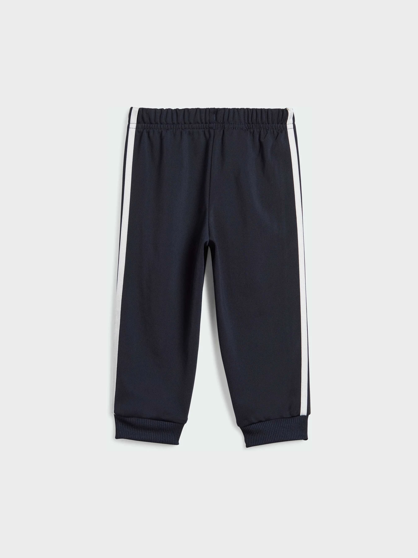 Костюмы Adidas модель IJ8849 Костюмы Adidas модель IJ8849 Фото