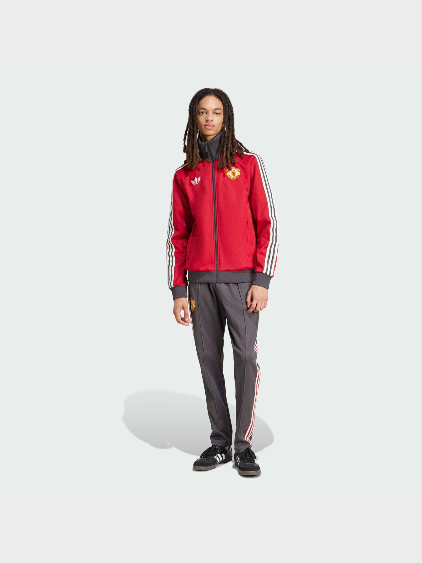 Куртки та дублянки Adidas модель IY0055 Куртки та дублянки Adidas модель IY0055 Фото