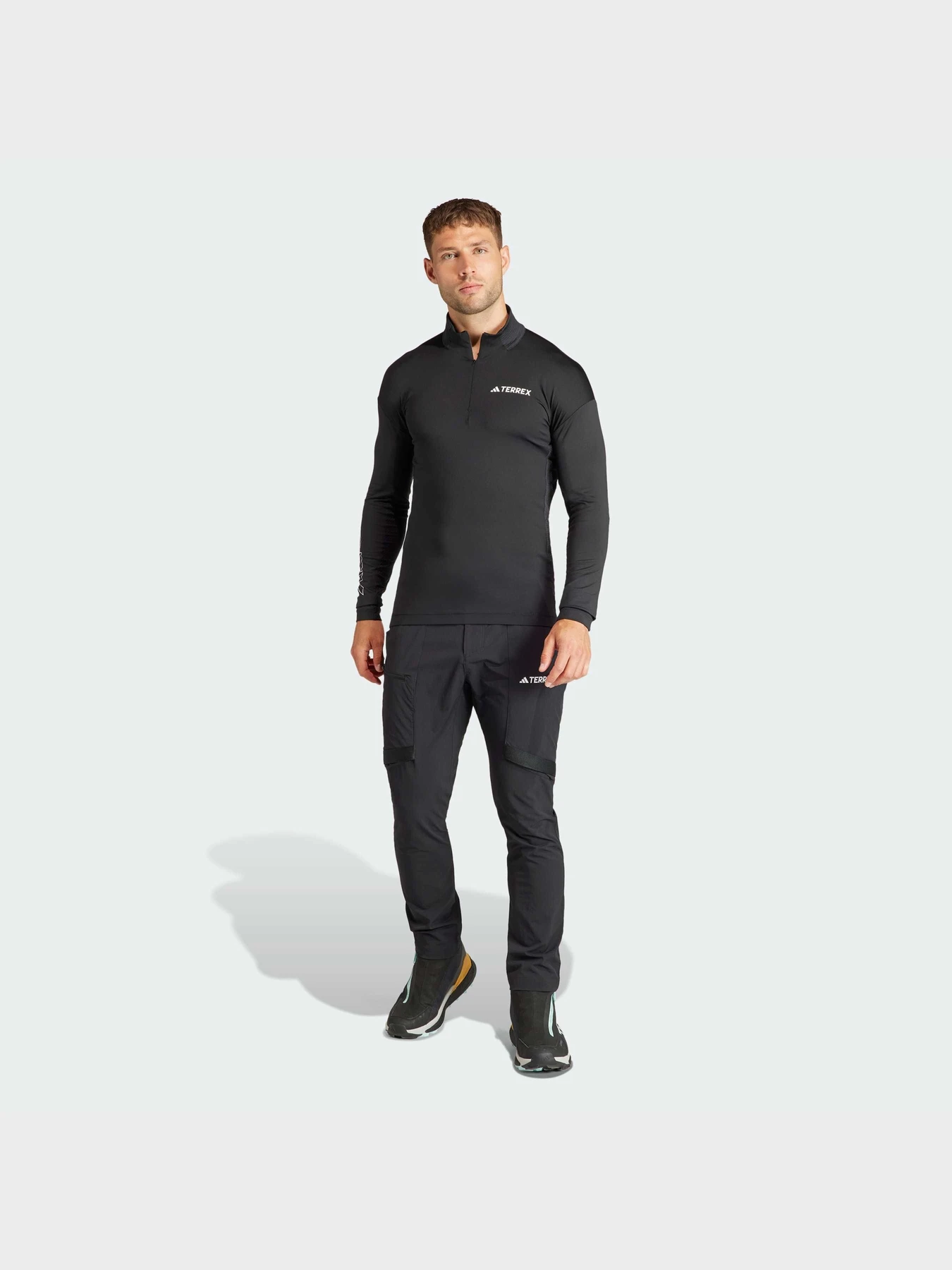 Худи и свитшоты Adidas модель HZ6252 Худи и свитшоты Adidas модель HZ6252 Фото