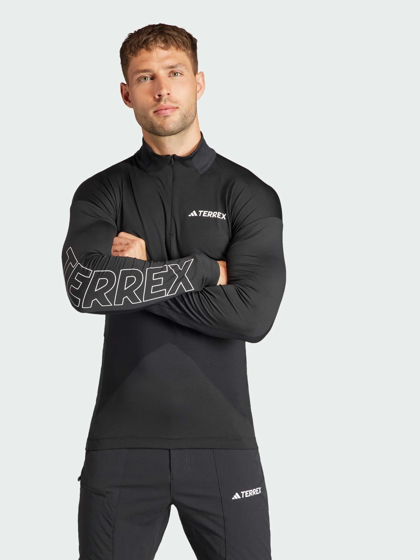 Худи и свитшоты Adidas модель HZ6252 Худи и свитшоты Adidas модель HZ6252 Фото