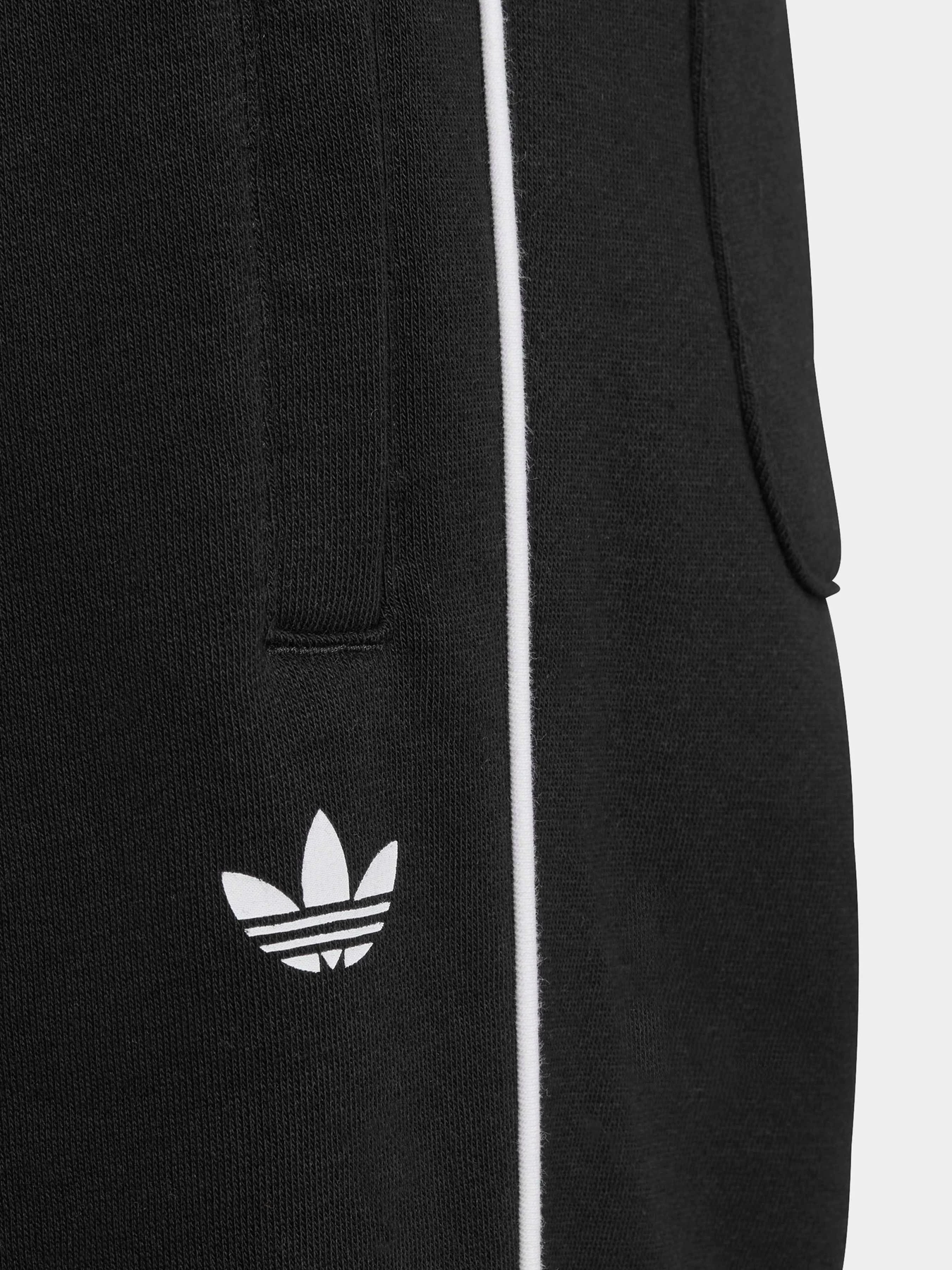 Брюки Adidas Adicolor модель IC6234 Брюки Adidas Adicolor модель IC6234 Фото