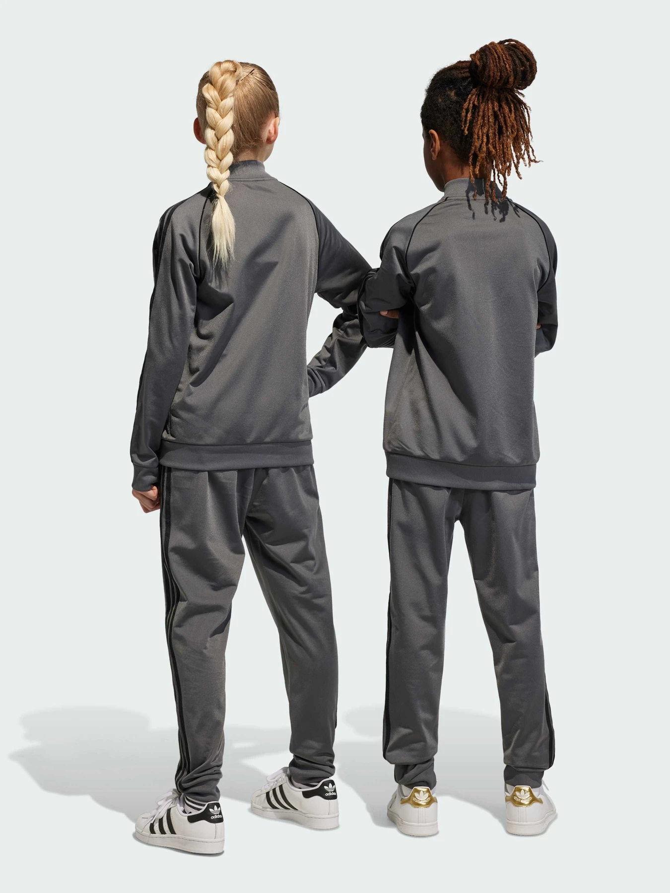 Брюки Adidas модель IJ9712 Брюки Adidas модель IJ9712 Фото