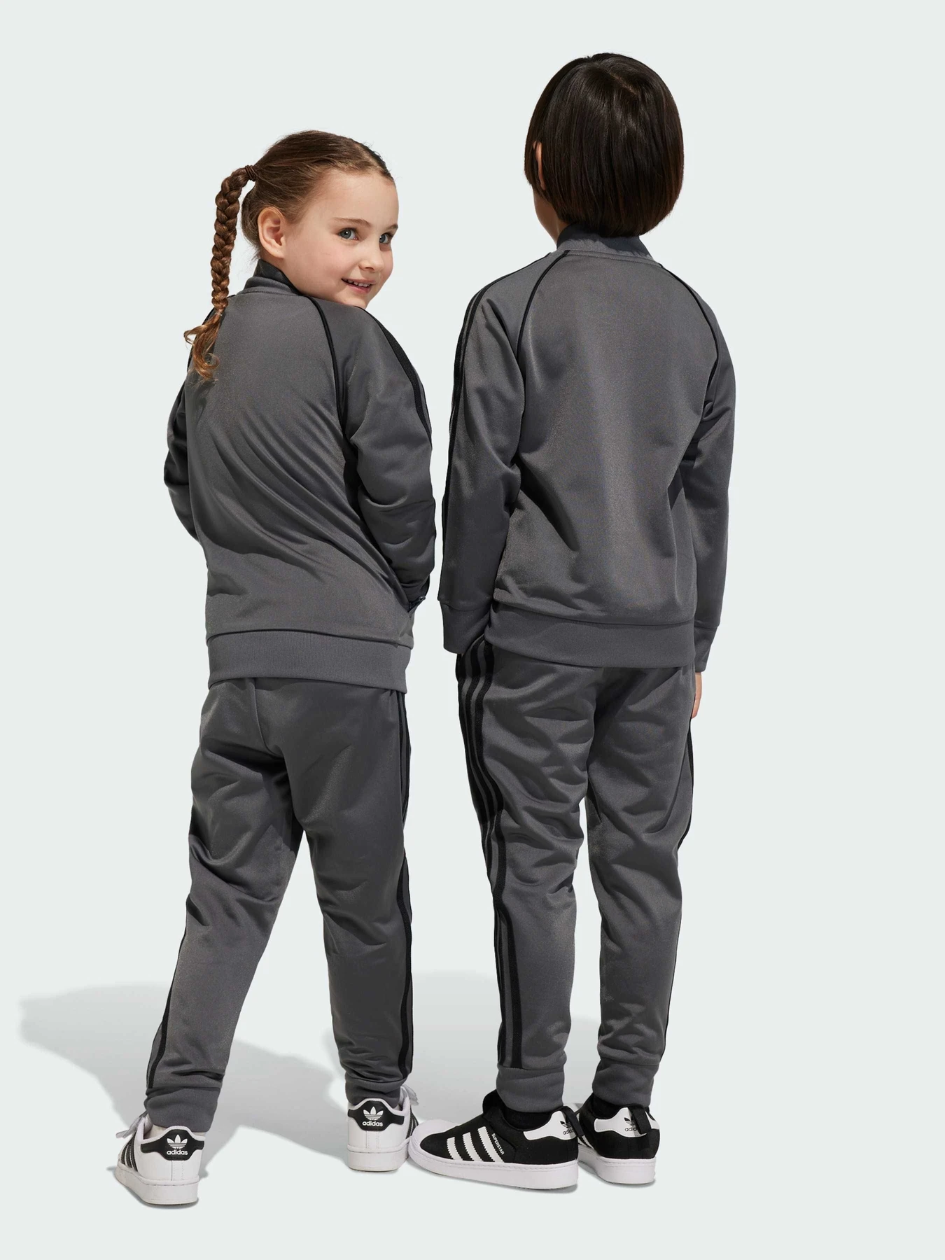 Костюмы Adidas Adicolor модель IJ5492 Костюмы Adidas Adicolor модель IJ5492 Фото