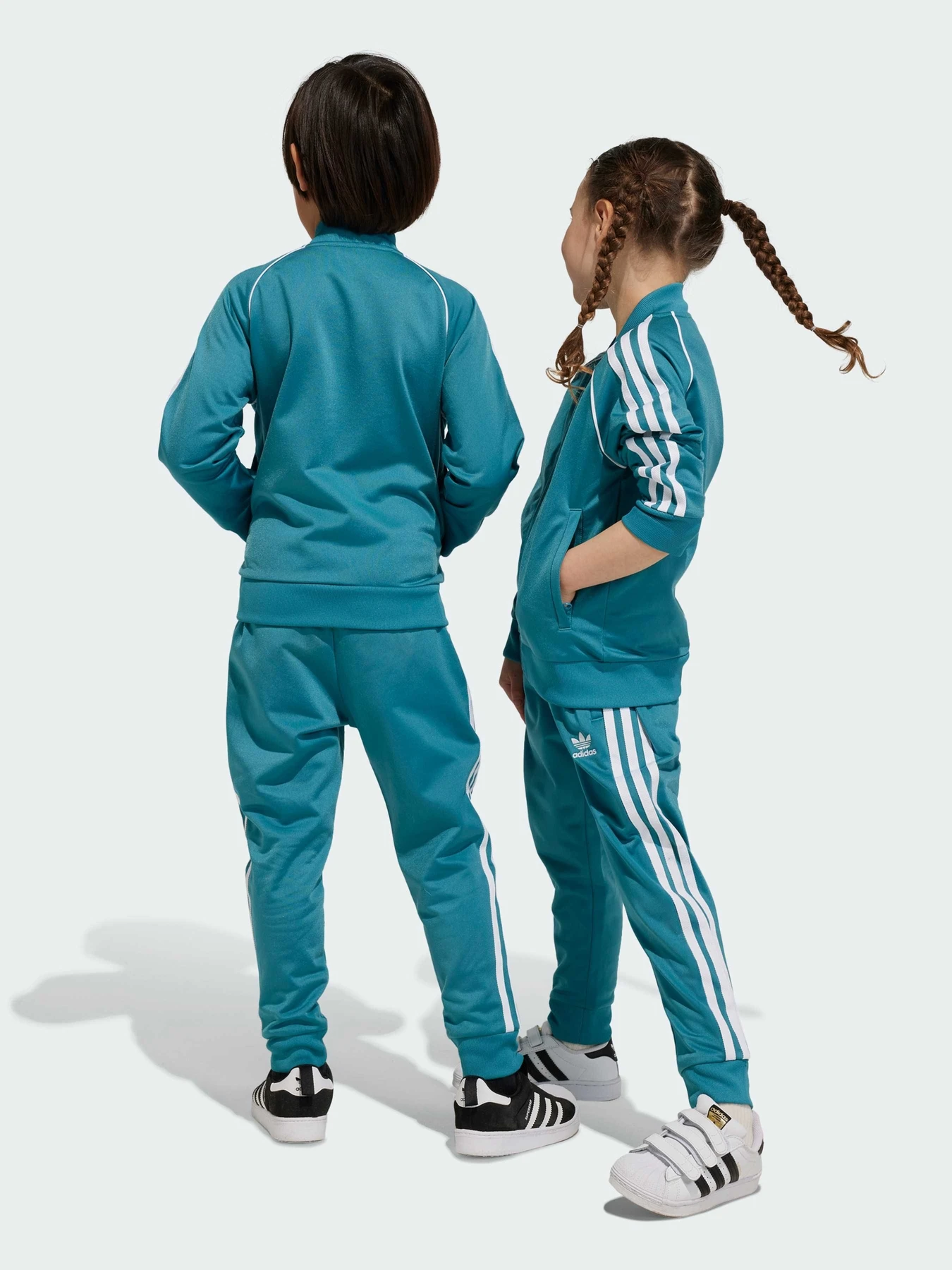 Костюмы Adidas Adicolor модель IJ5494 Костюмы Adidas Adicolor модель IJ5494 Фото