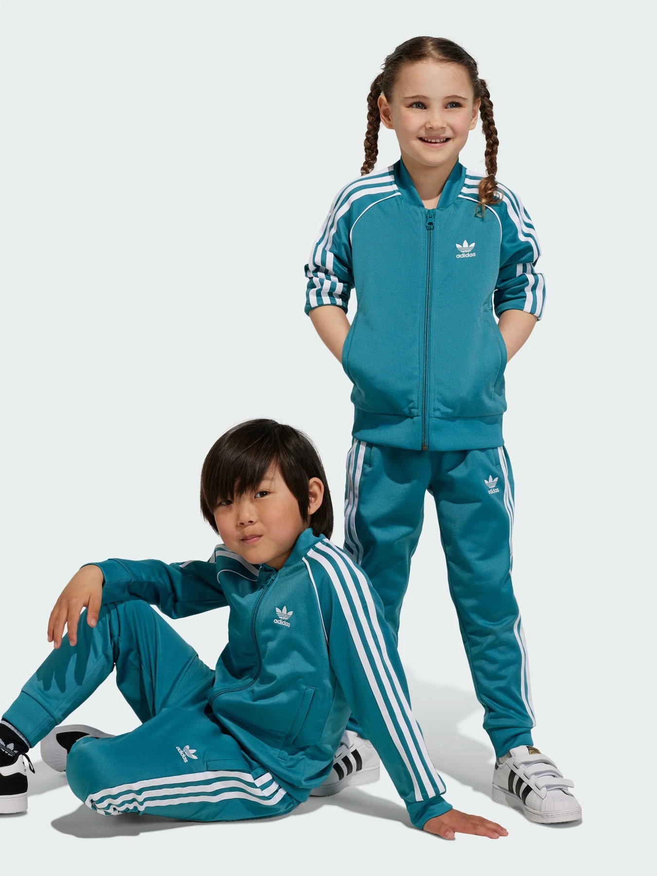 Костюмы Adidas Adicolor модель IJ5494 Костюмы Adidas Adicolor модель IJ5494 Фото