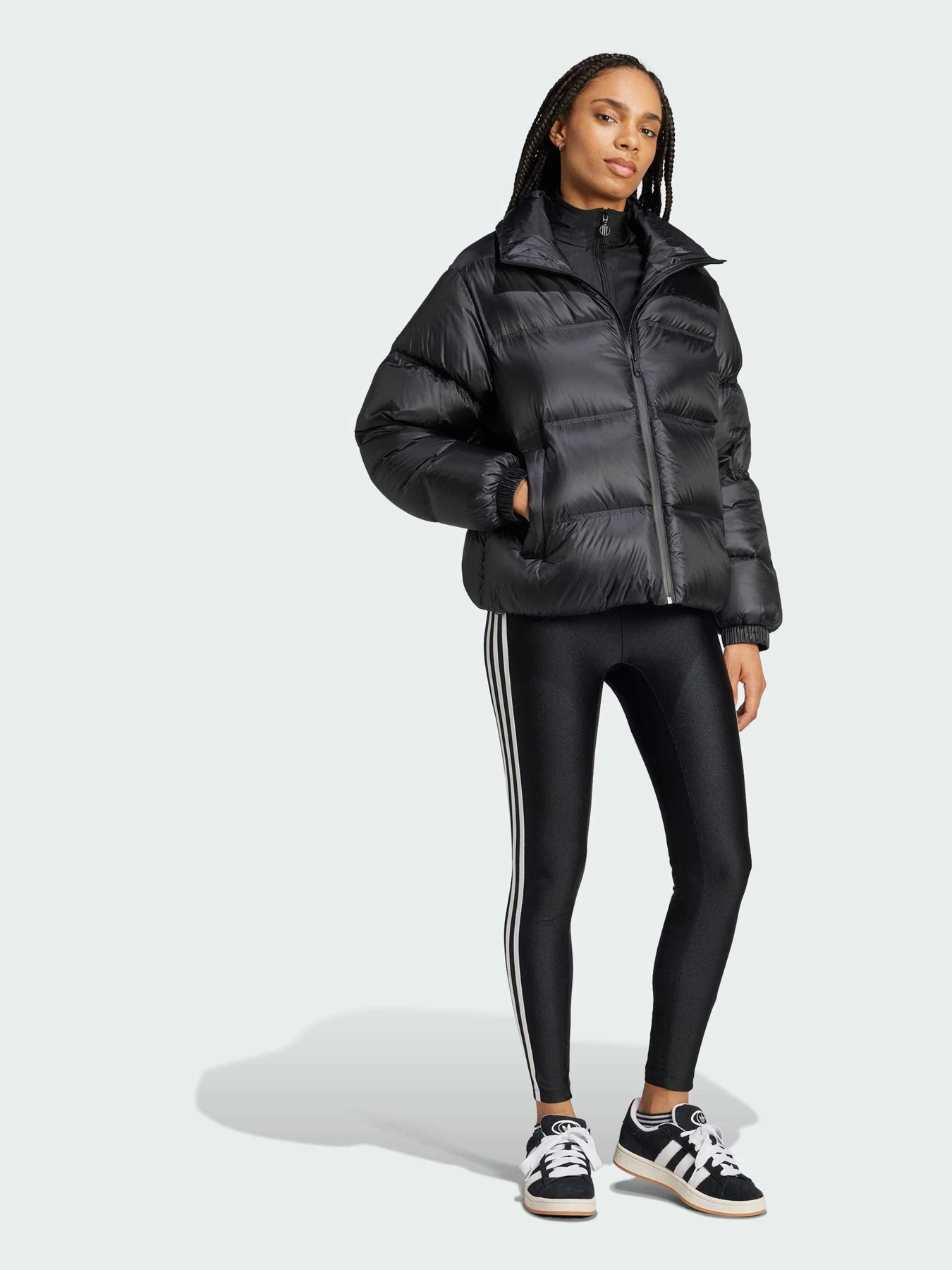 Куртки и дубленки Adidas модель IW5867 Куртки и дубленки Adidas модель IW5867 Фото