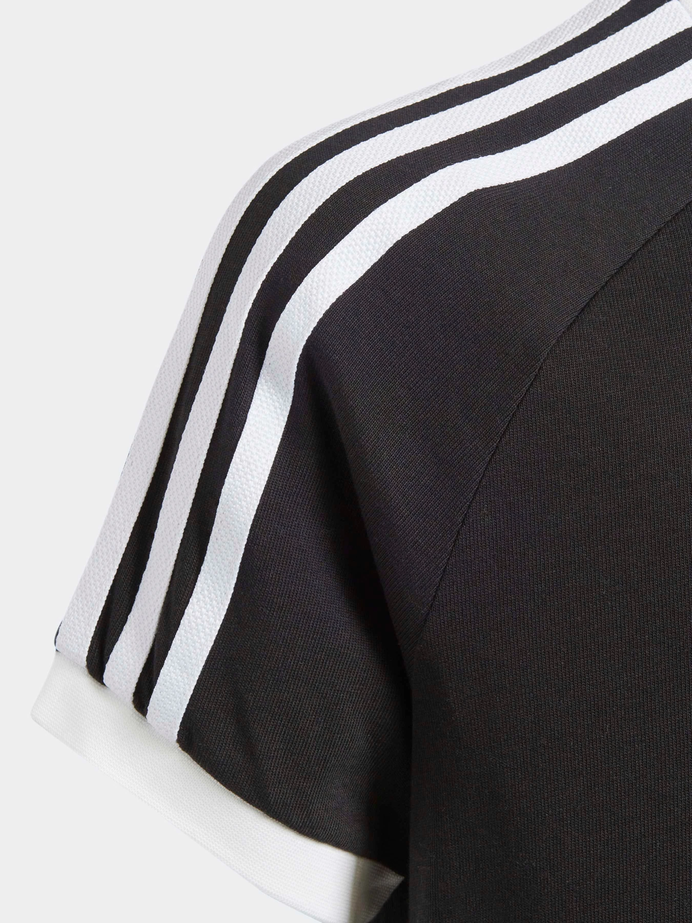 Сукні Adidas Adicolor модель IM3902 Сукні Adidas Adicolor модель IM3902 Фото