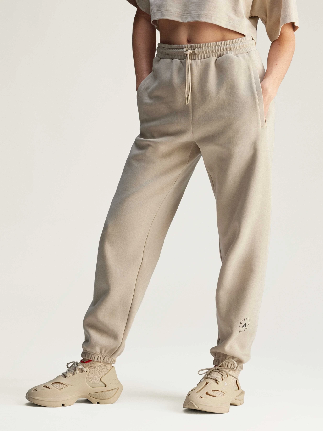 Брюки Adidas модель JI5168 Брюки Adidas модель JI5168 Фото