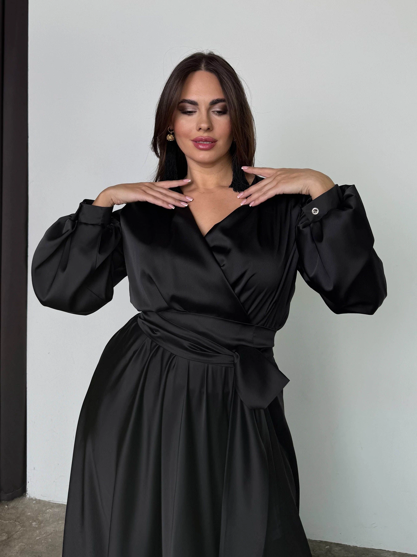 Платья Jadone Fashion модель Platie_Shiko_Black Платья Jadone Fashion модель Platie_Shiko_Black Фото