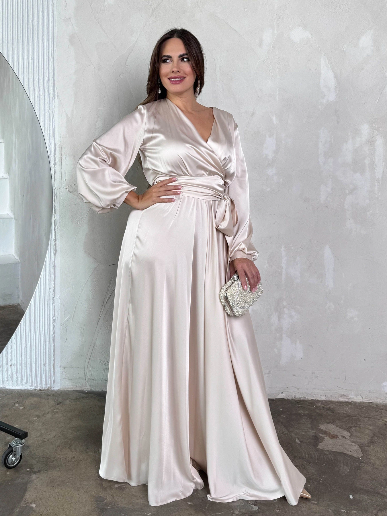 Платья Jadone Fashion модель Platie_Shiko_bej Платья Jadone Fashion модель Platie_Shiko_bej Фото