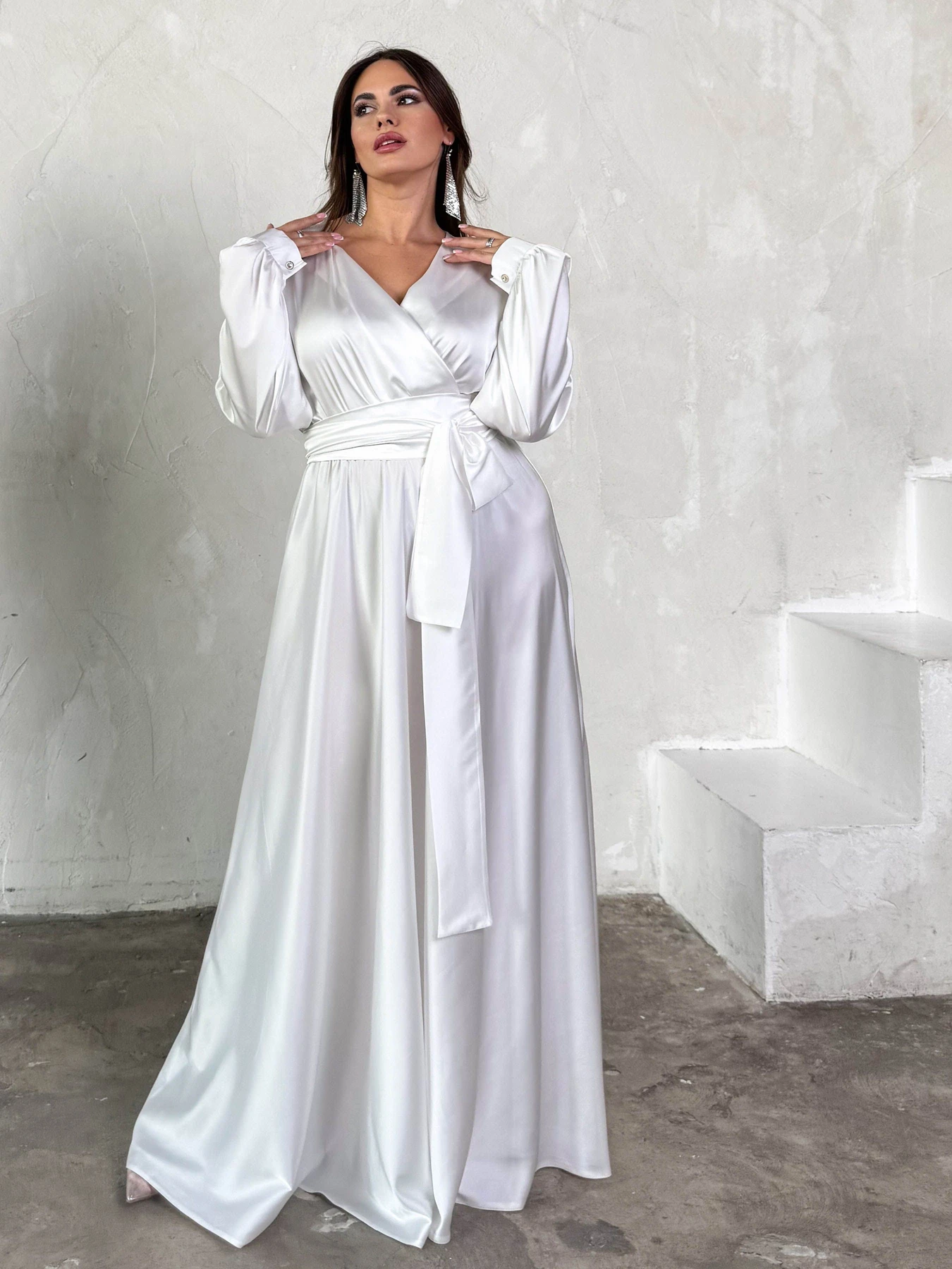 Платья Jadone Fashion модель Platie_Shiko_bile Фото