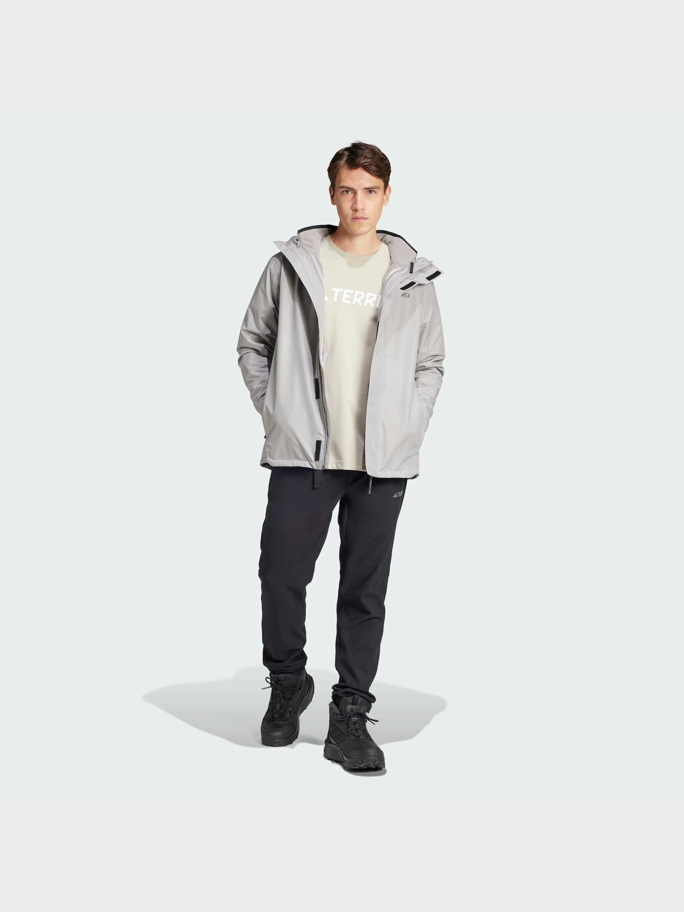 Куртки и дубленки Adidas модель IX5627 Куртки и дубленки Adidas модель IX5627 Фото