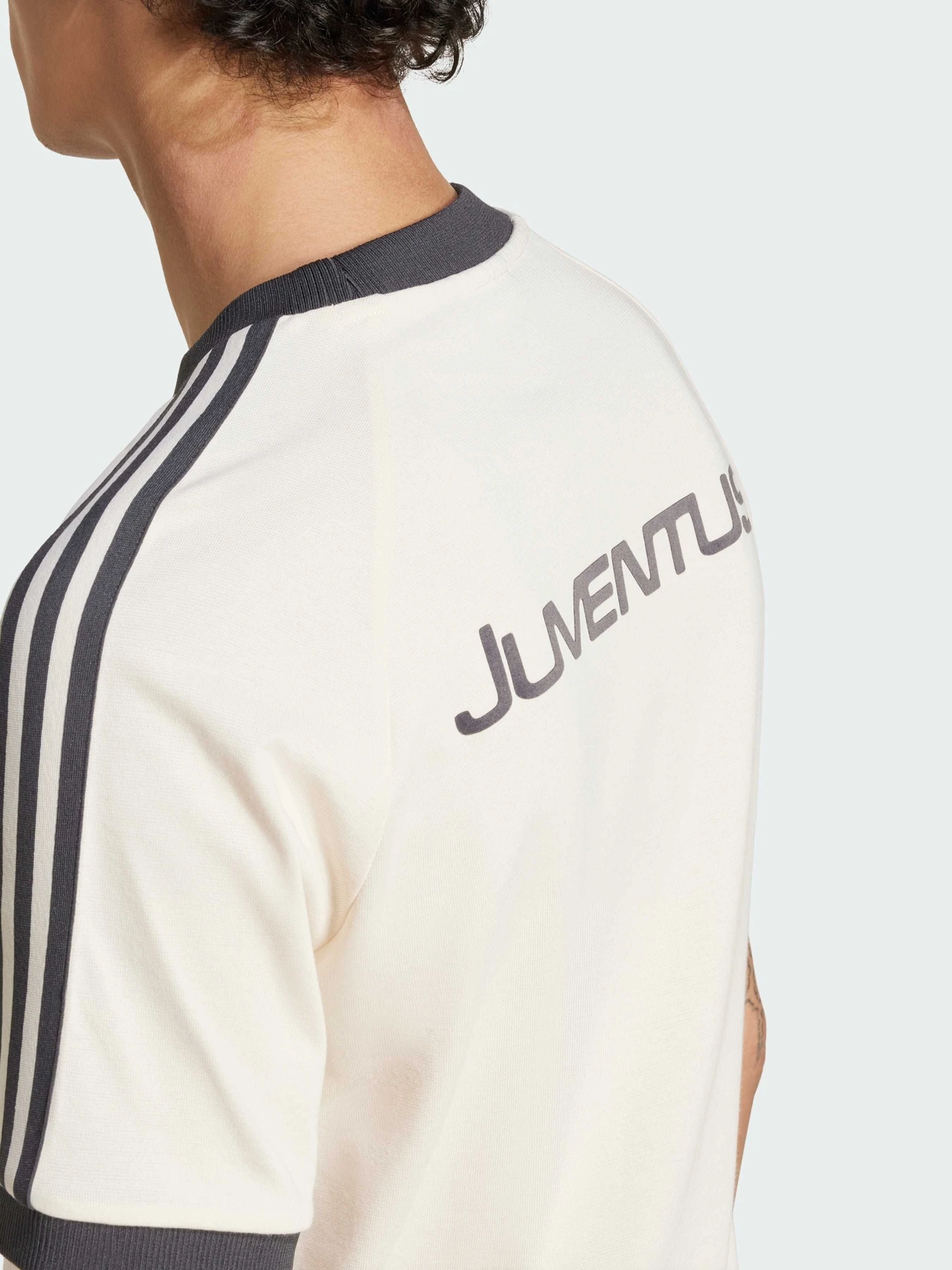 Футболки і поло Adidas модель IY0052 Футболки і поло Adidas модель IY0052 Фото