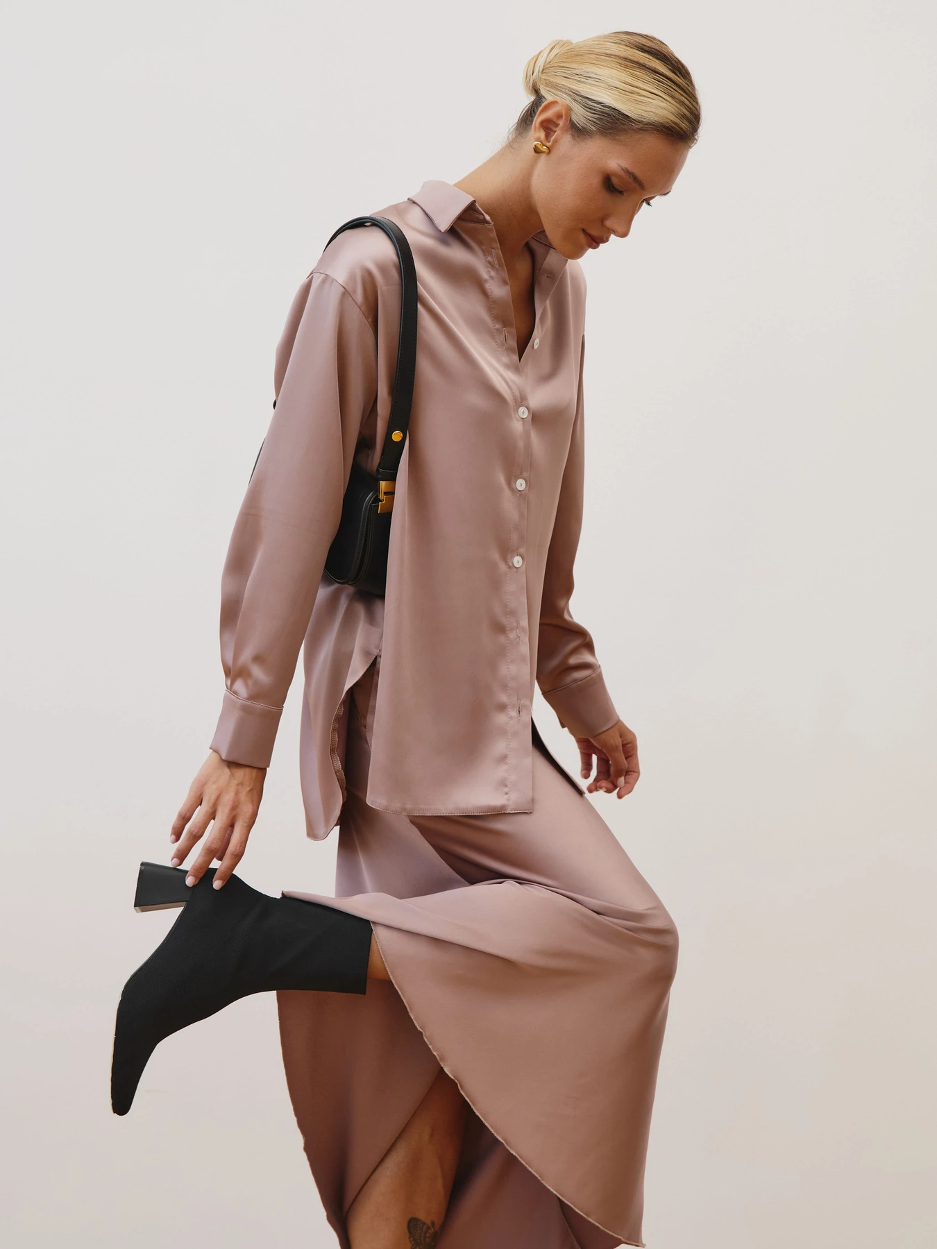 Рубашки Lilove модель 285 Рубашки Lilove модель 285 Фото