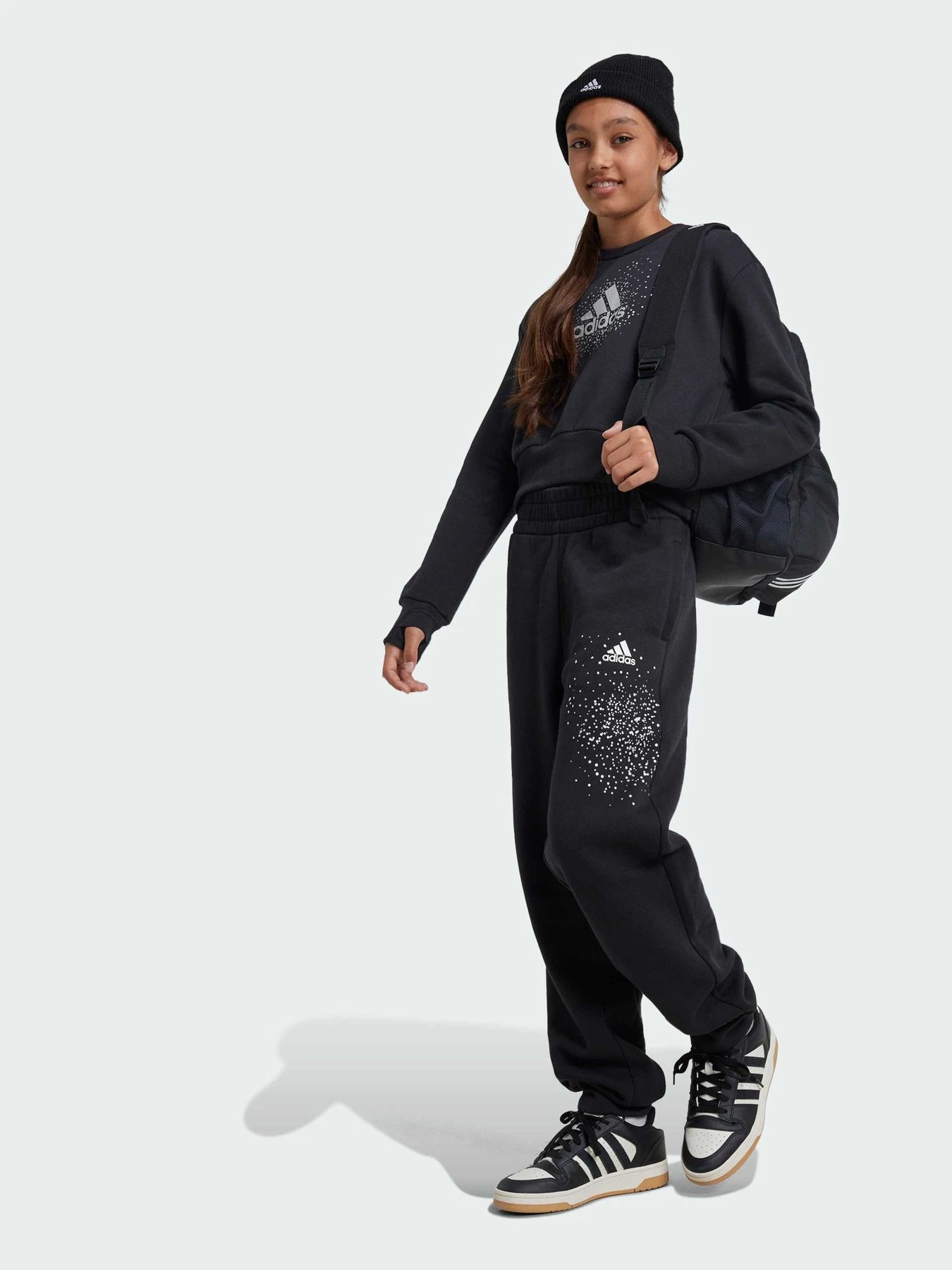 Худі та світшоти Adidas модель IV9418 Худі та світшоти Adidas модель IV9418 Фото