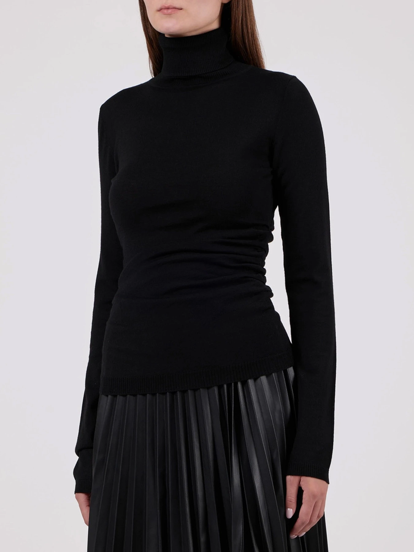 Свитры и кардиганы Moschino модель 242K2J090287001555 Фото