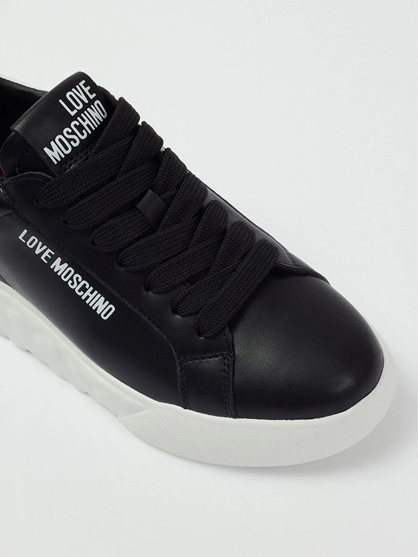 Кеды Moschino модель JA15034G0LIA100A Фото
