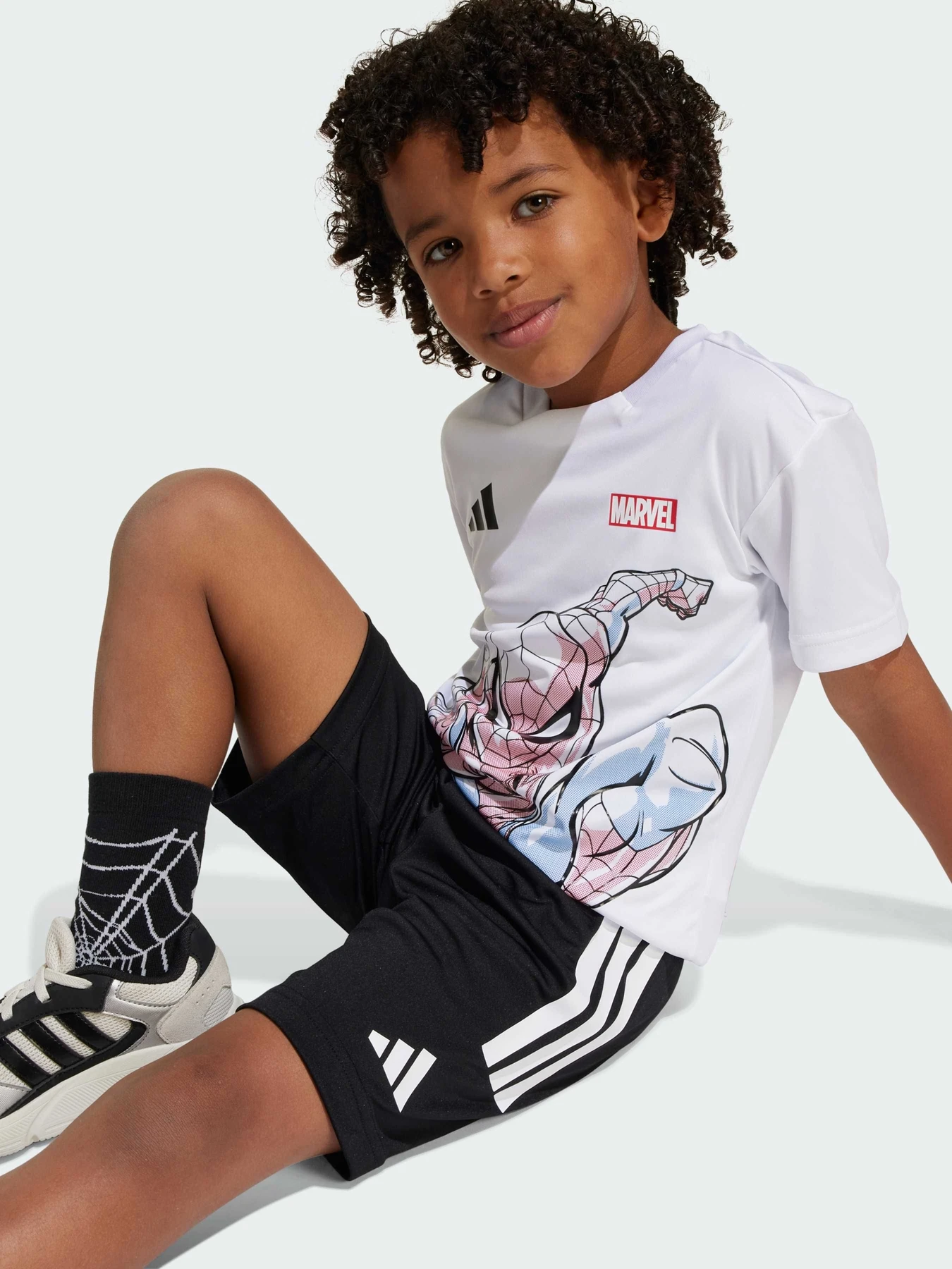 Костюмы Adidas x Disney модель JF3655 Костюмы Adidas x Disney модель JF3655 Фото