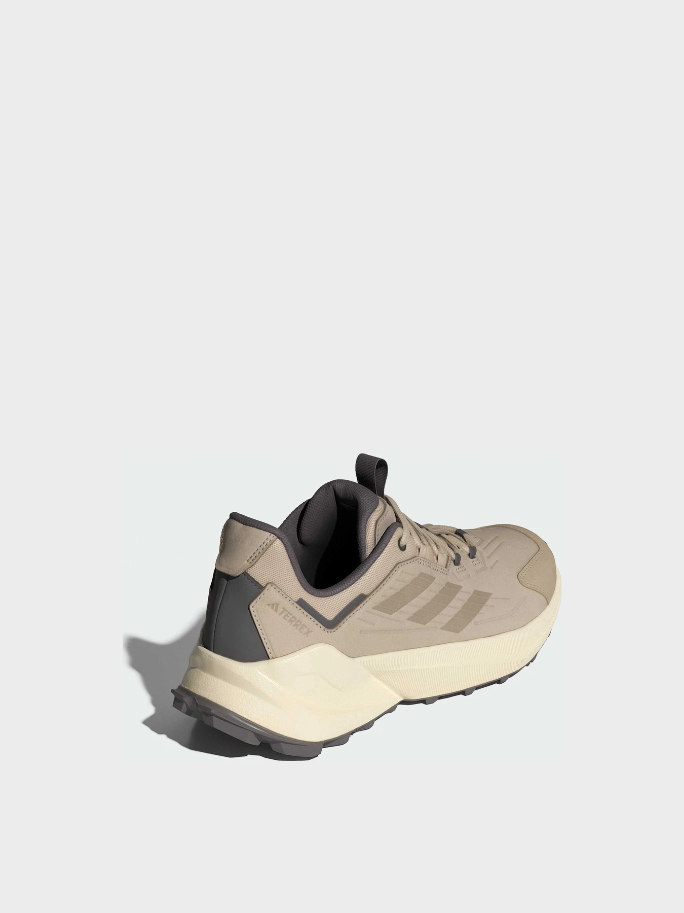 Кроссовки Adidas модель IF6543 Кроссовки Adidas модель IF6543 Фото