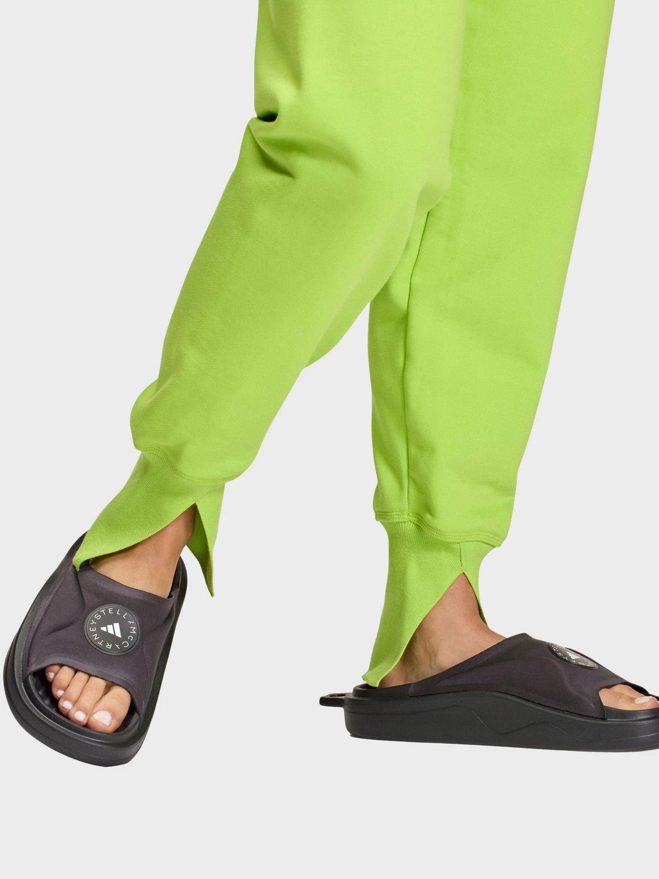 Шльопанці Adidas модель JS0265 Шльопанці Adidas модель JS0265 Фото