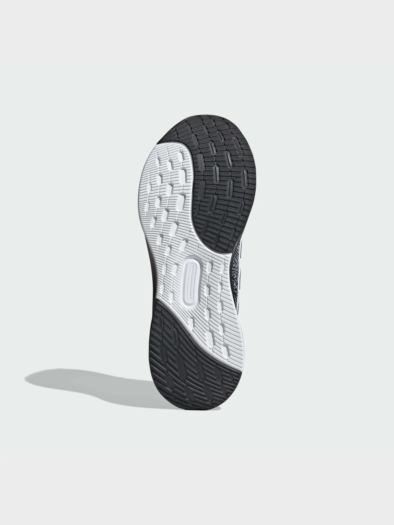 Кроссовки Adidas модель JS2836 Кроссовки Adidas модель JS2836 Фото
