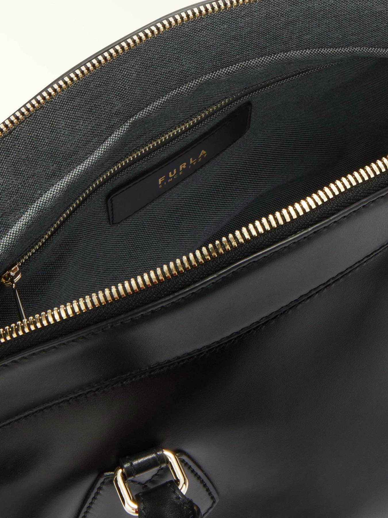 Сумки Furla модель WB01464BX3346O60001007 Сумки Furla модель WB01464BX3346O60001007 Фото