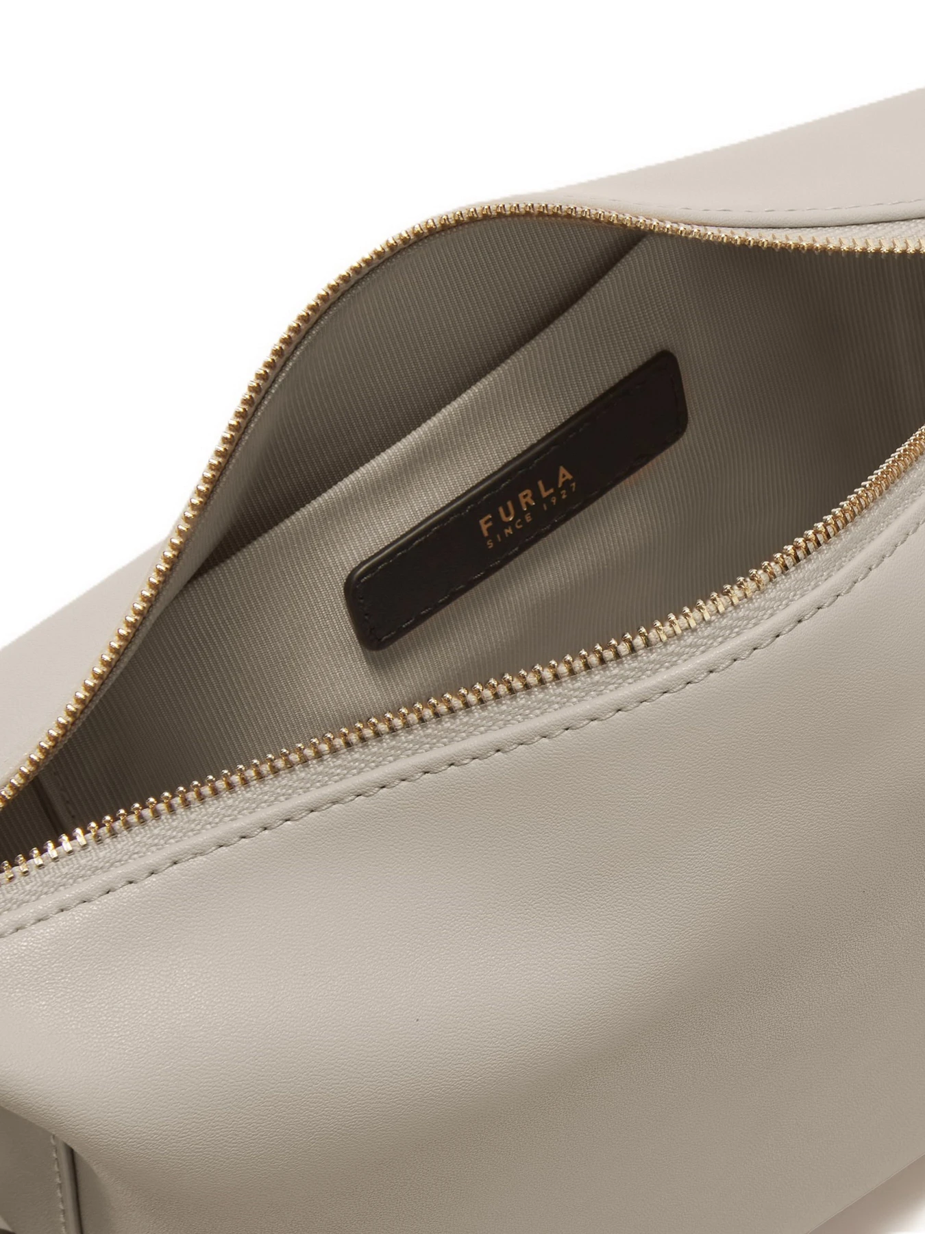 Сумки Furla модель WE00662BX3104VAN001007 Сумки Furla модель WE00662BX3104VAN001007 Фото