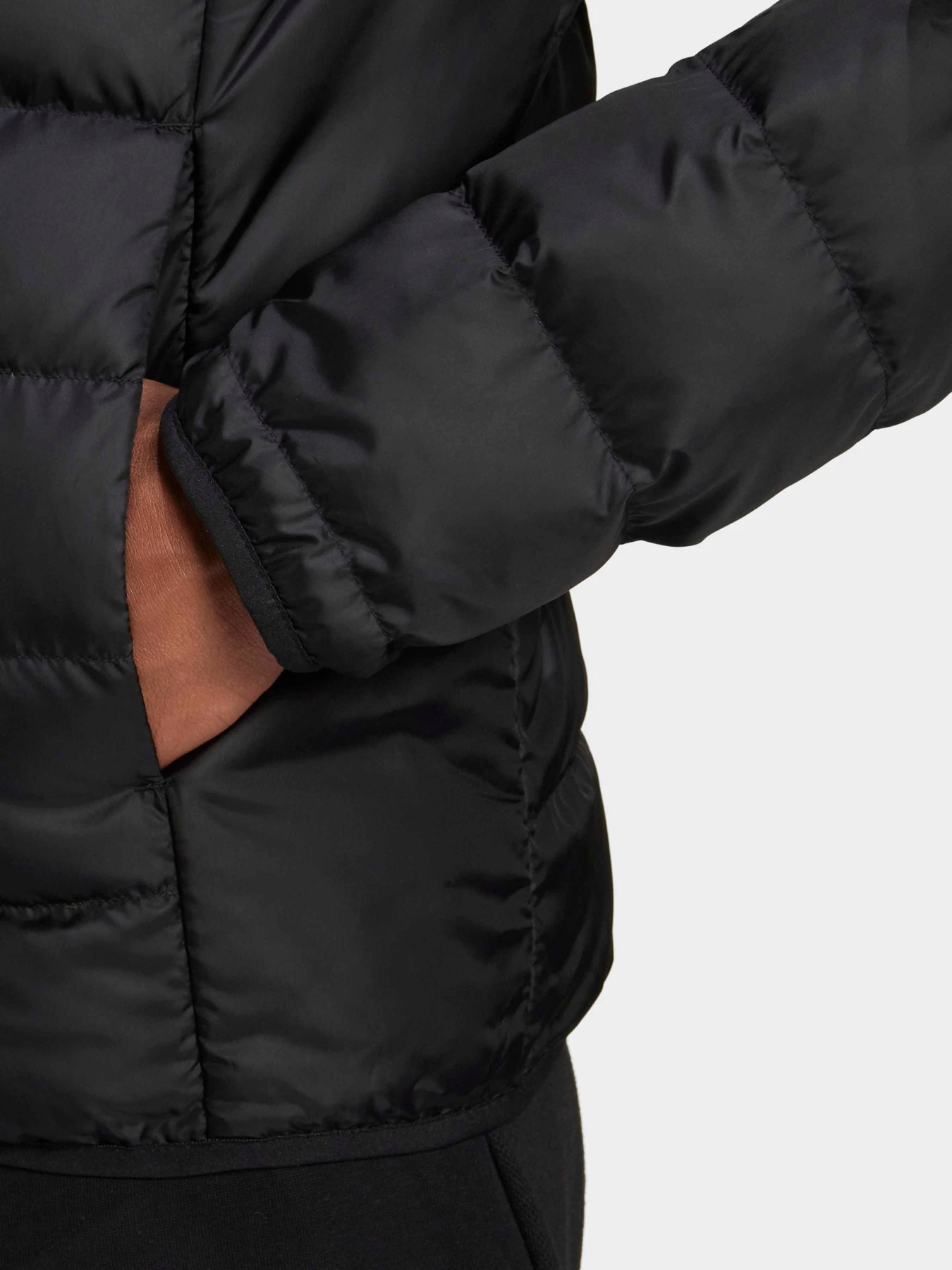 Куртки и дубленки Adidas модель GH4589 Куртки и дубленки Adidas модель GH4589 Фото