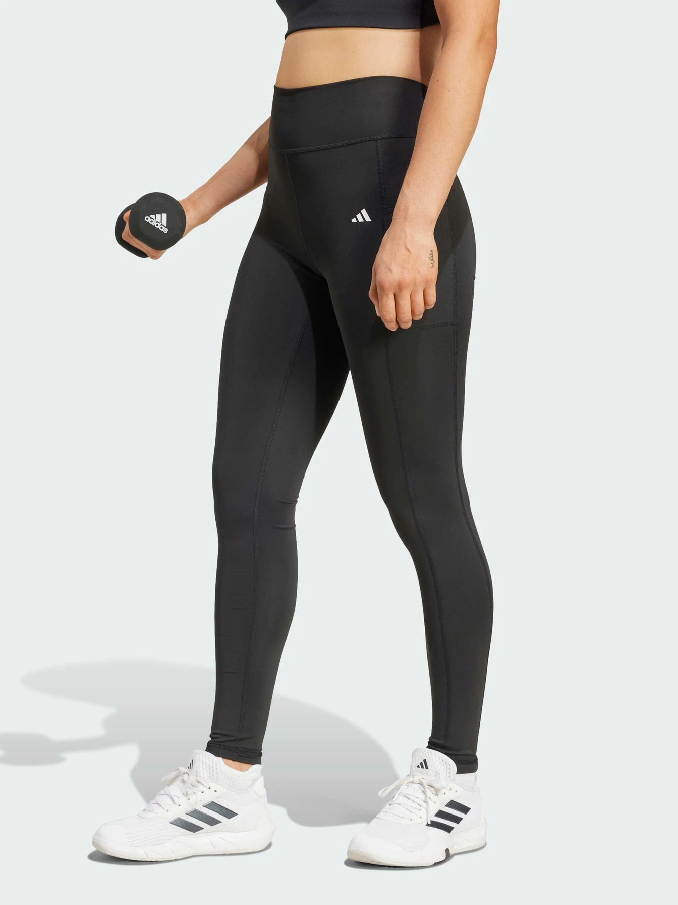 Брюки Adidas модель IQ2688 Брюки Adidas модель IQ2688 Фото