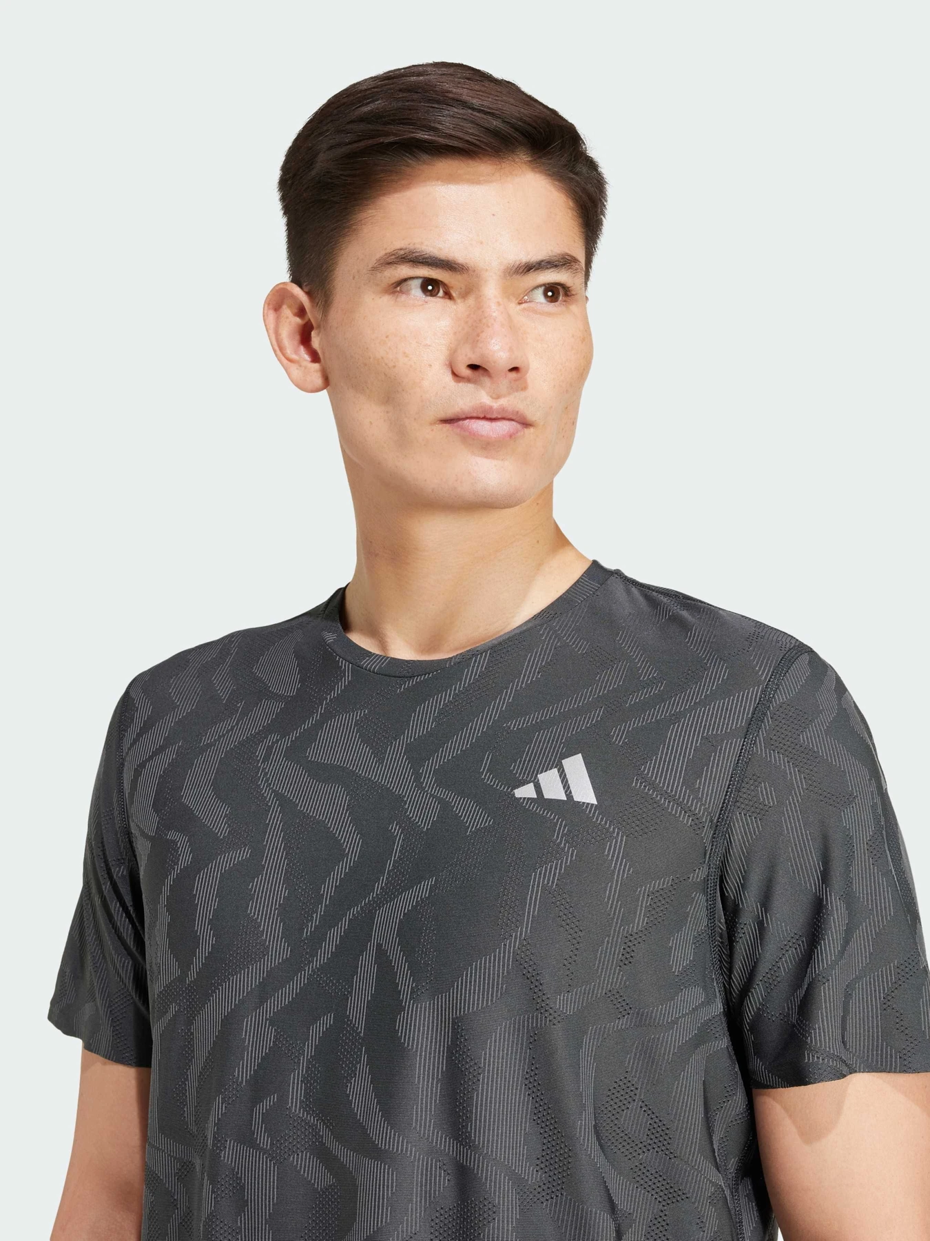 Футболки и поло Adidas модель IT3507 Футболки и поло Adidas модель IT3507 Фото
