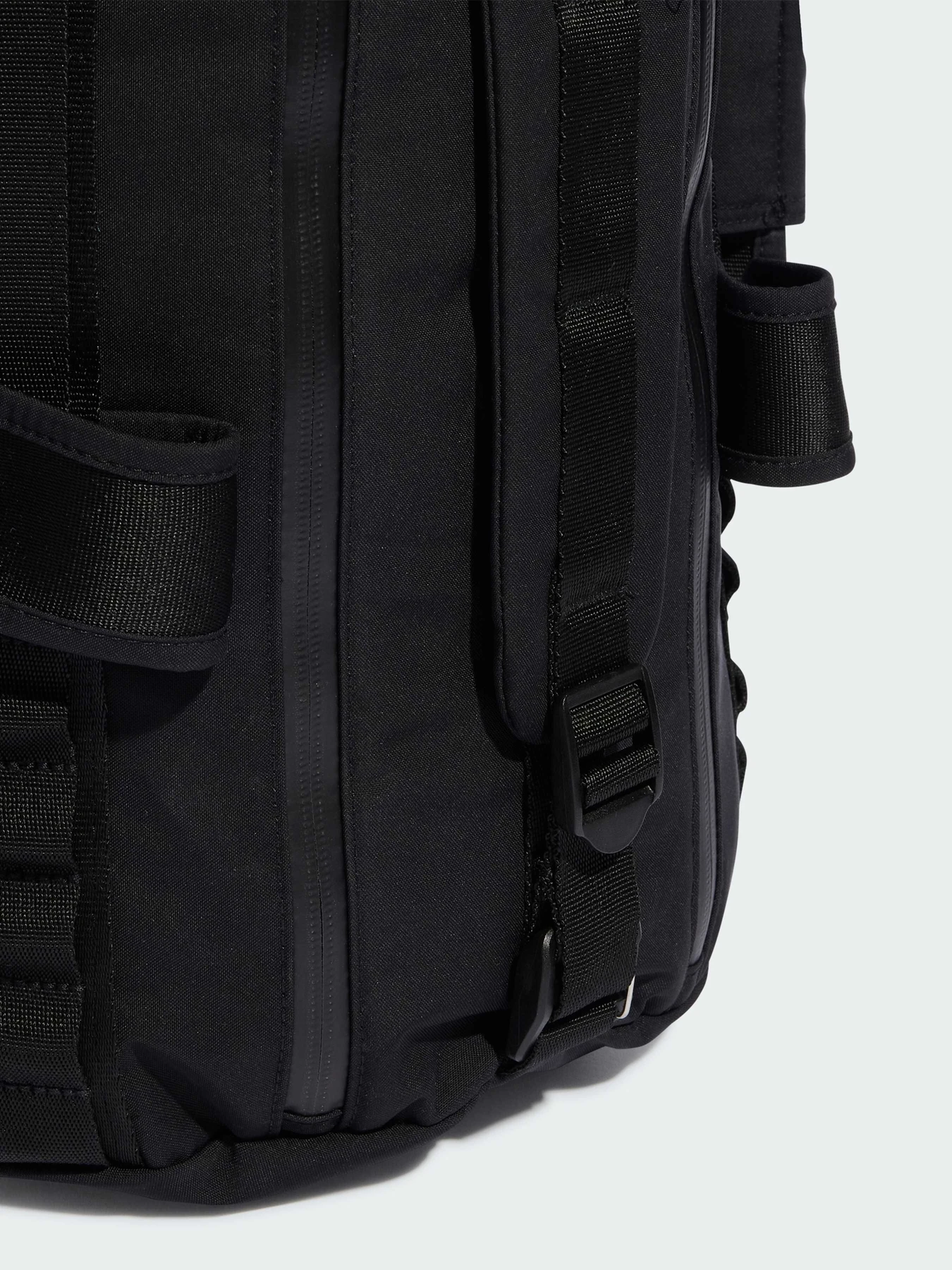 Сумки Adidas Культовые силуэты модель IS9014 Сумки Adidas Культовые силуэты модель IS9014 Фото