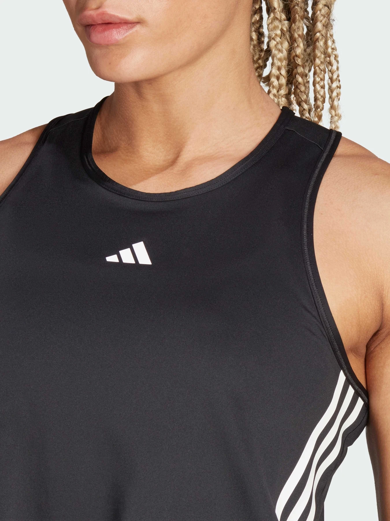 Футболки и поло Adidas модель IK9582 Футболки и поло Adidas модель IK9582 Фото