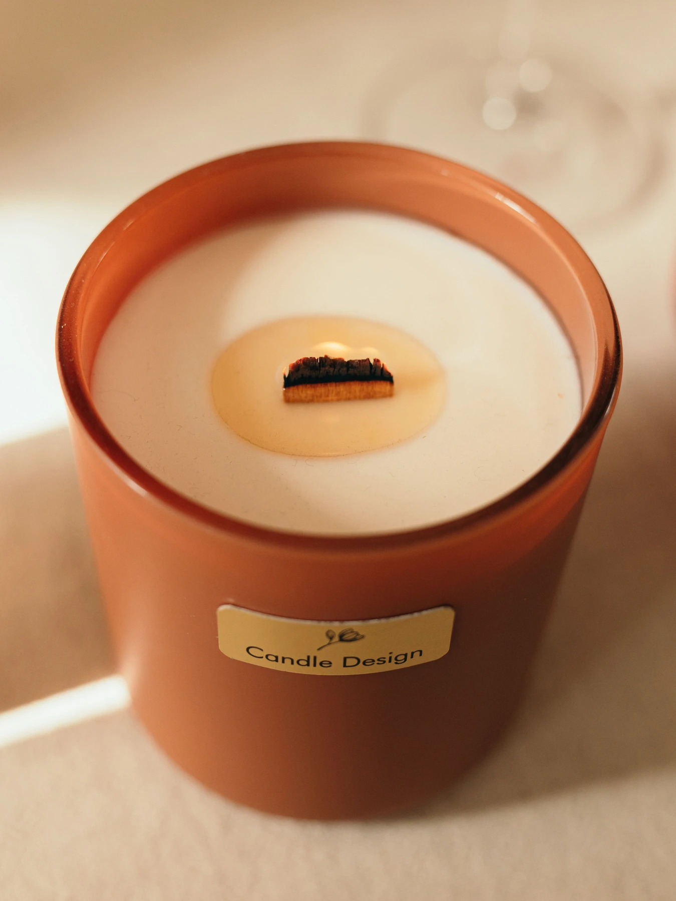 Ароматична свічка "Гранатове вино", Аромат: Pomegranate Bitters (Гранатове вино) Candle Design модель 210.0003 Ароматична свічка "Гранатове вино", Аромат: Pomegranate Bitters (Гранатове вино) Candle Design модель 210.0003 Фото