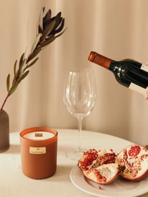Ароматична свічка "Гранатове вино", Аромат: Pomegranate Bitters (Гранатове вино) Candle Design модель 210.0003 Фото