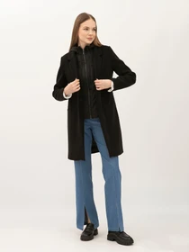 Пальто и плащи Lesia модель Karo01BlackWMNSCTLS Фото
