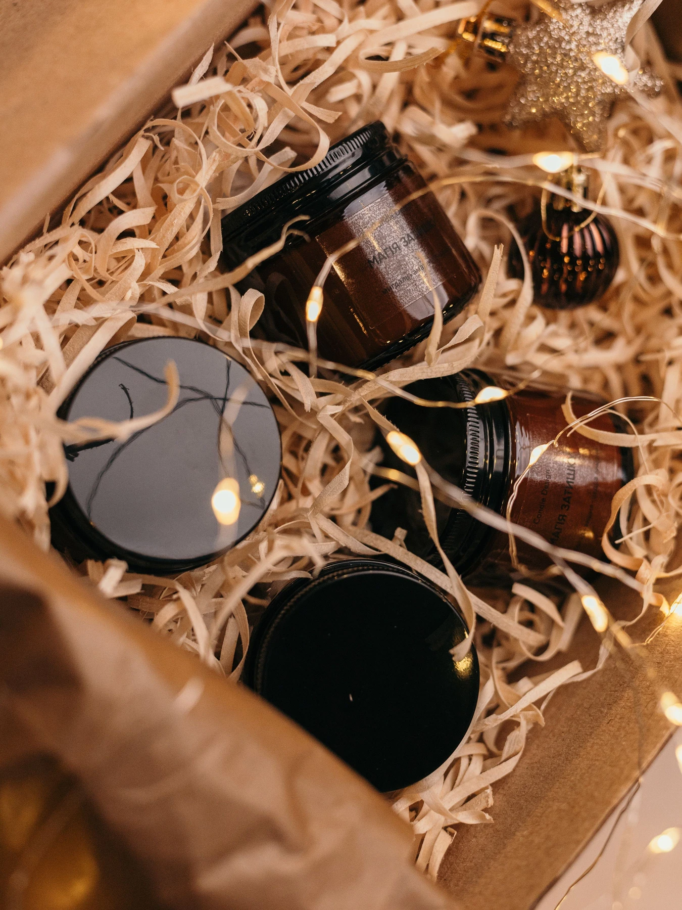 Аромасвічка в бурштиновій банці, аромат "вершково-гарбузовий" Candle Design модель 210.0016 Аромасвічка в бурштиновій банці, аромат "вершково-гарбузовий" Candle Design модель 210.0016 Фото